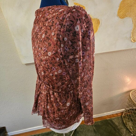 floral blouse - Picture 4 of 7